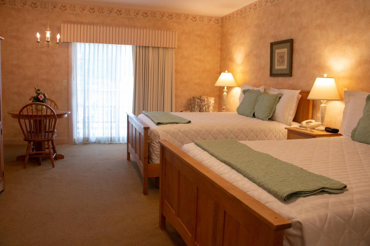 Essenhaus Inn & Conf. Center Middlebury Exteriör bild